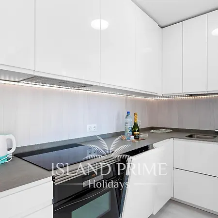 Amazing Sea & Marina Views With Golf Views In Heated Pool Complex Aq846 아파트