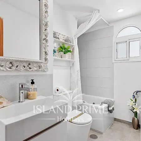 아파트 Amazing Sea & Marina Views With Golf Views In Heated Pool Complex Aq846 *