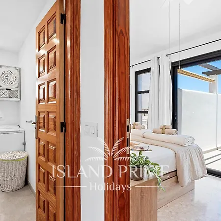 Amazing Sea & Marina Views With Golf Views In Heated Pool Complex Aq846 아파트 *